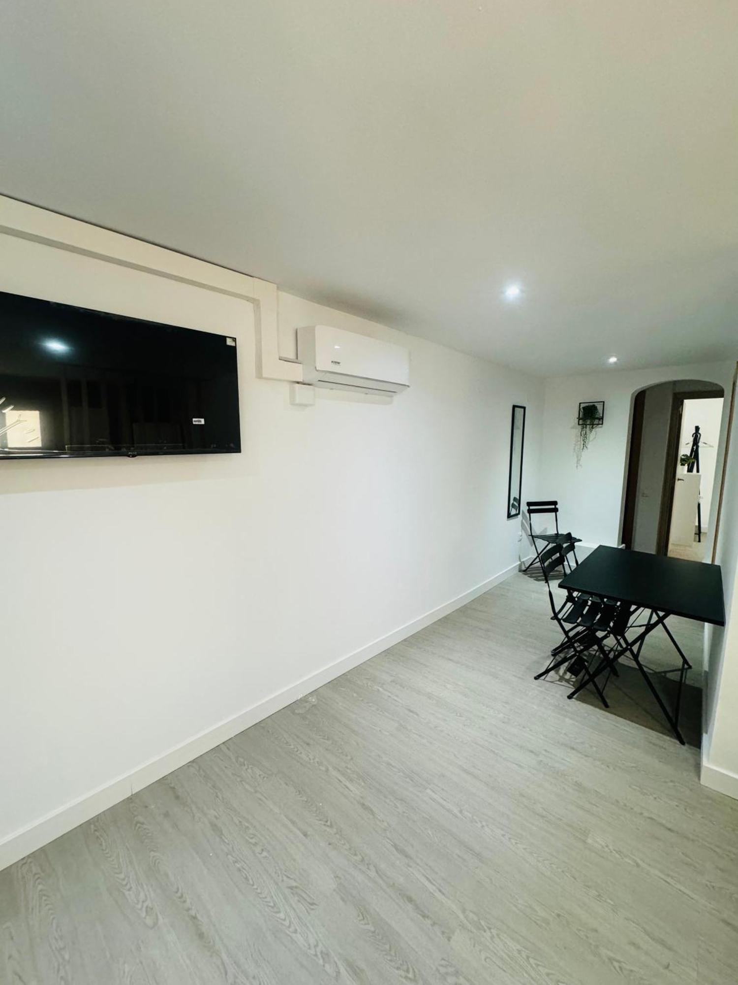 Apartamento Piso Con Jardin, De Playa Fenals